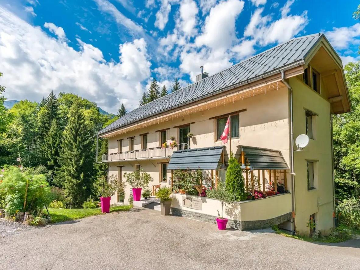 Villa Le Moulin Des Olirics Sallanches Exterior foto