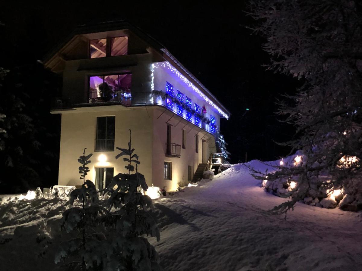 Villa Le Moulin Des Olirics Sallanches Exterior foto